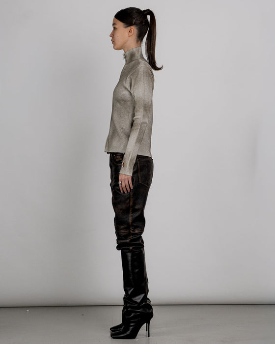A Slim Knit Cardigan