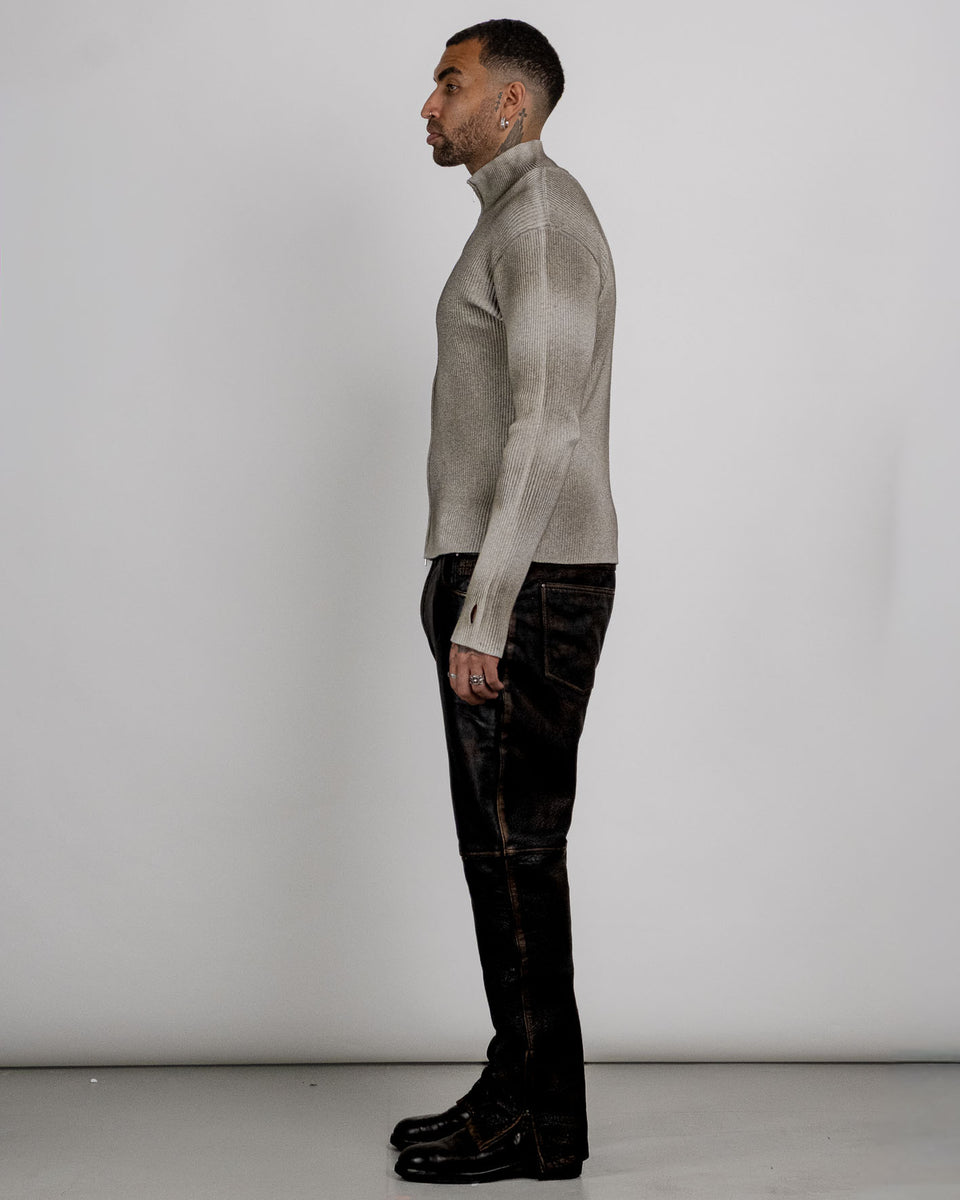 A Slim Knit Cardigan