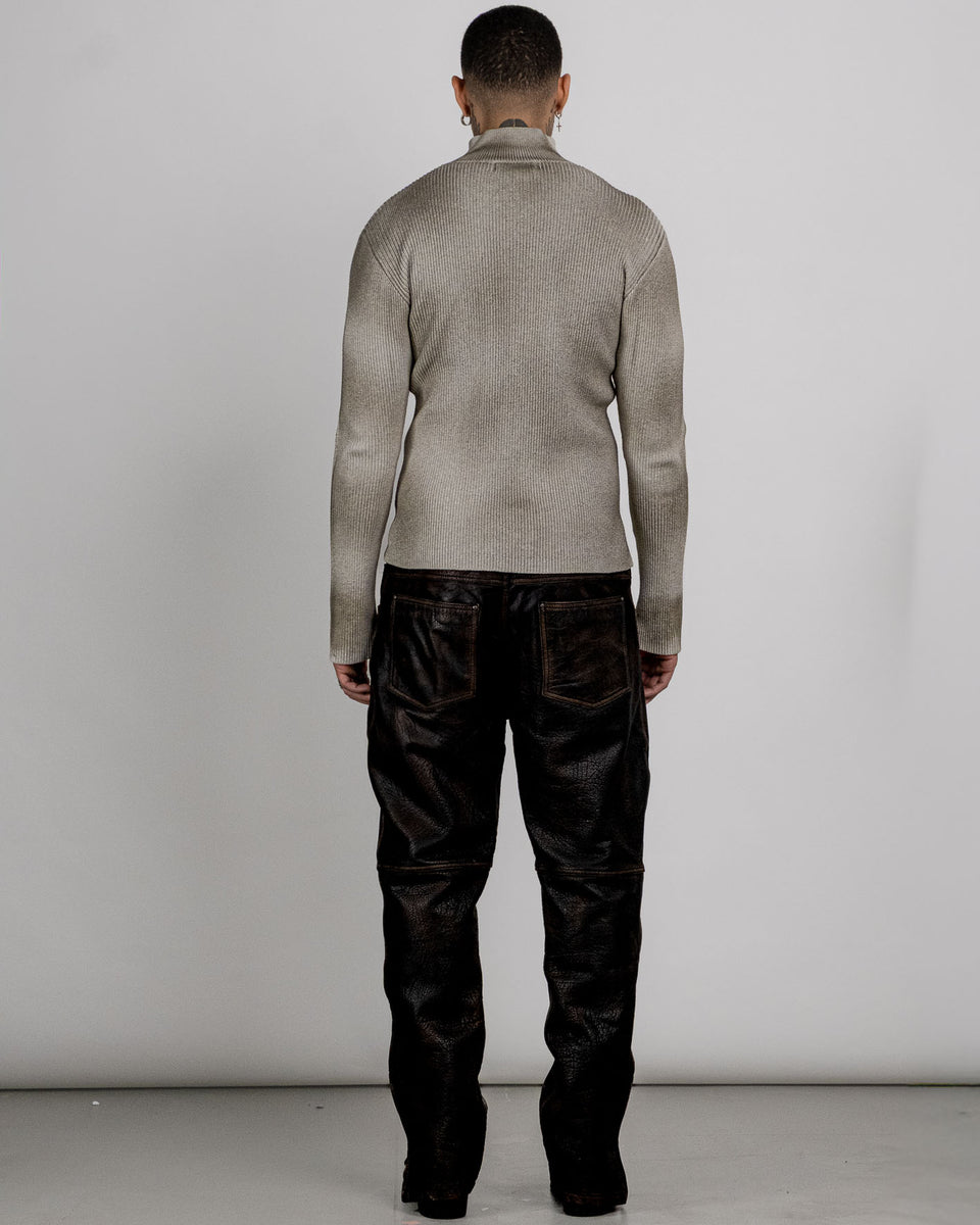 A Slim Knit Cardigan